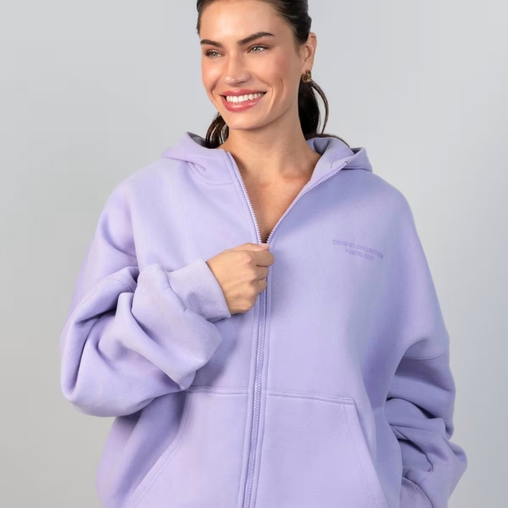 NWT Comfrt Unisex Lavender Zip Hoodie